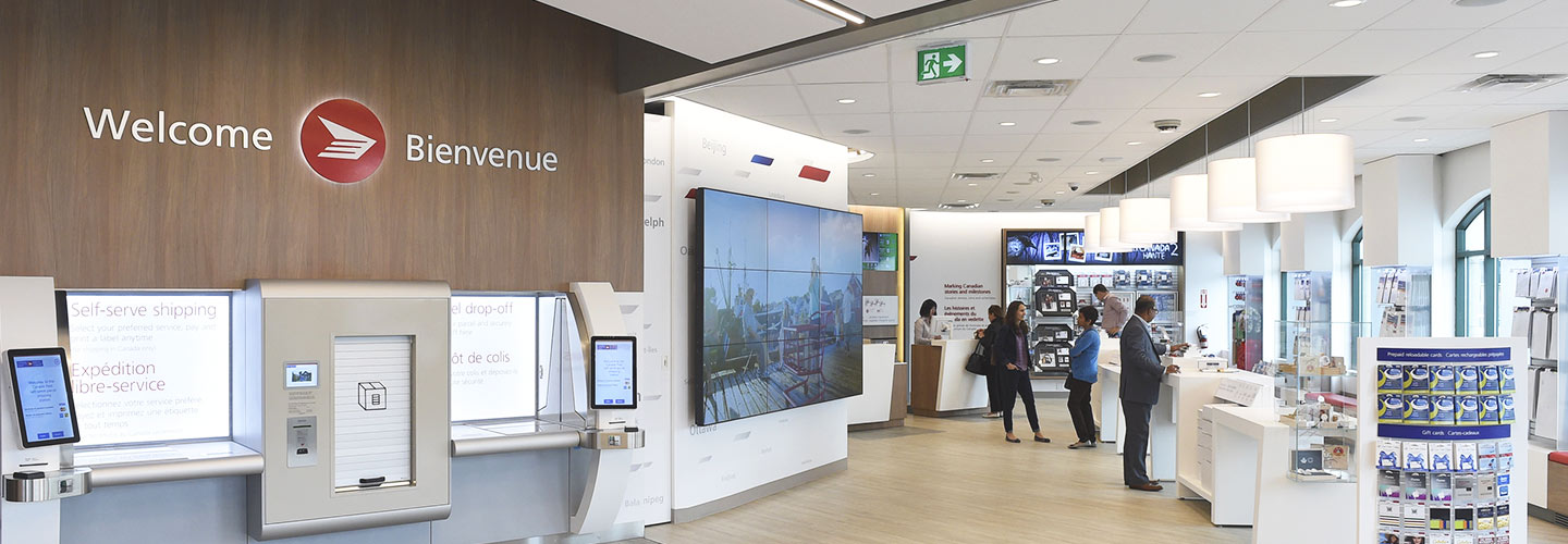 Un nouveau bureau de poste montre la commodité du magasinage en ligne